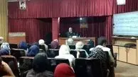شعار هر ایرانی یک پیکان ، شکاف طبقاتی را بیشتر کرد