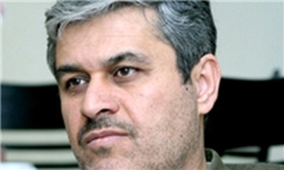 دولت می‌خواهد بار گرانی بنزین و هدفمندی یارانه‌ها را به گردن مجلس بیندازد