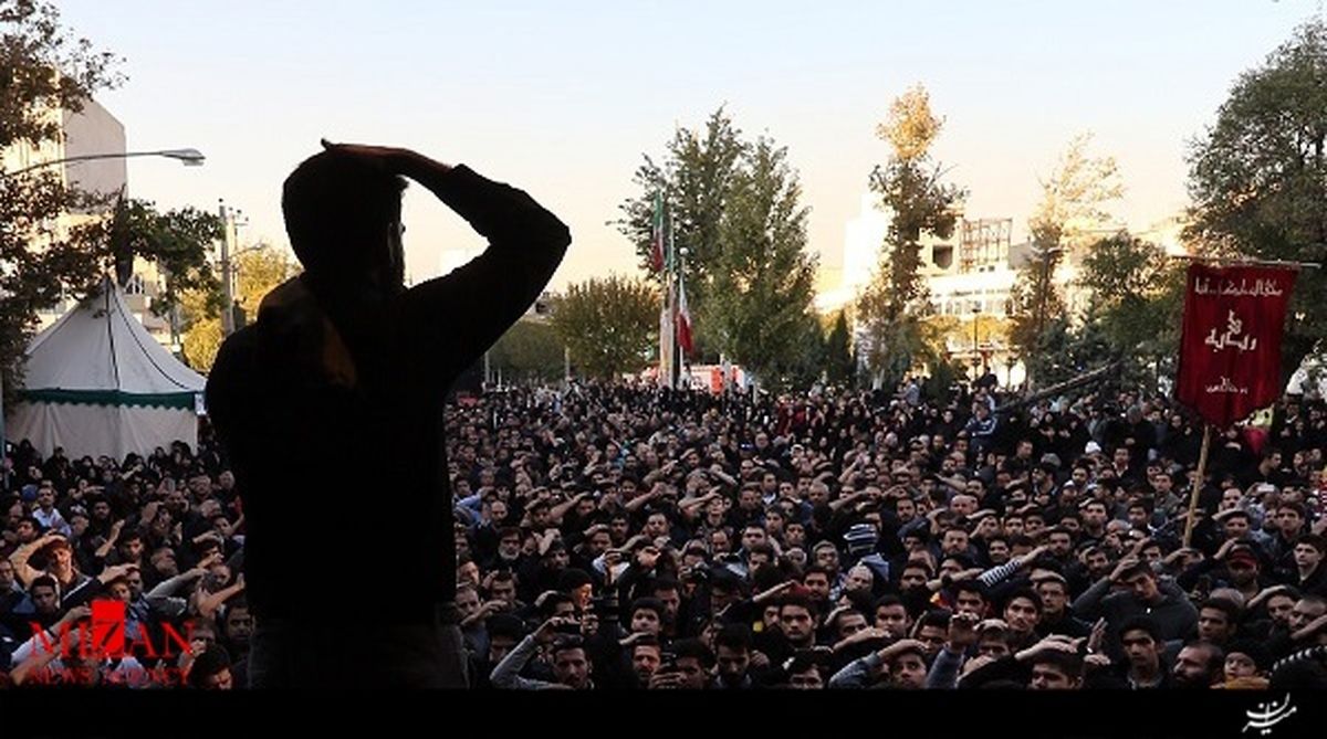 حضور مسئولان و هنرمندان در مراسم عزاداری محرم+عکس