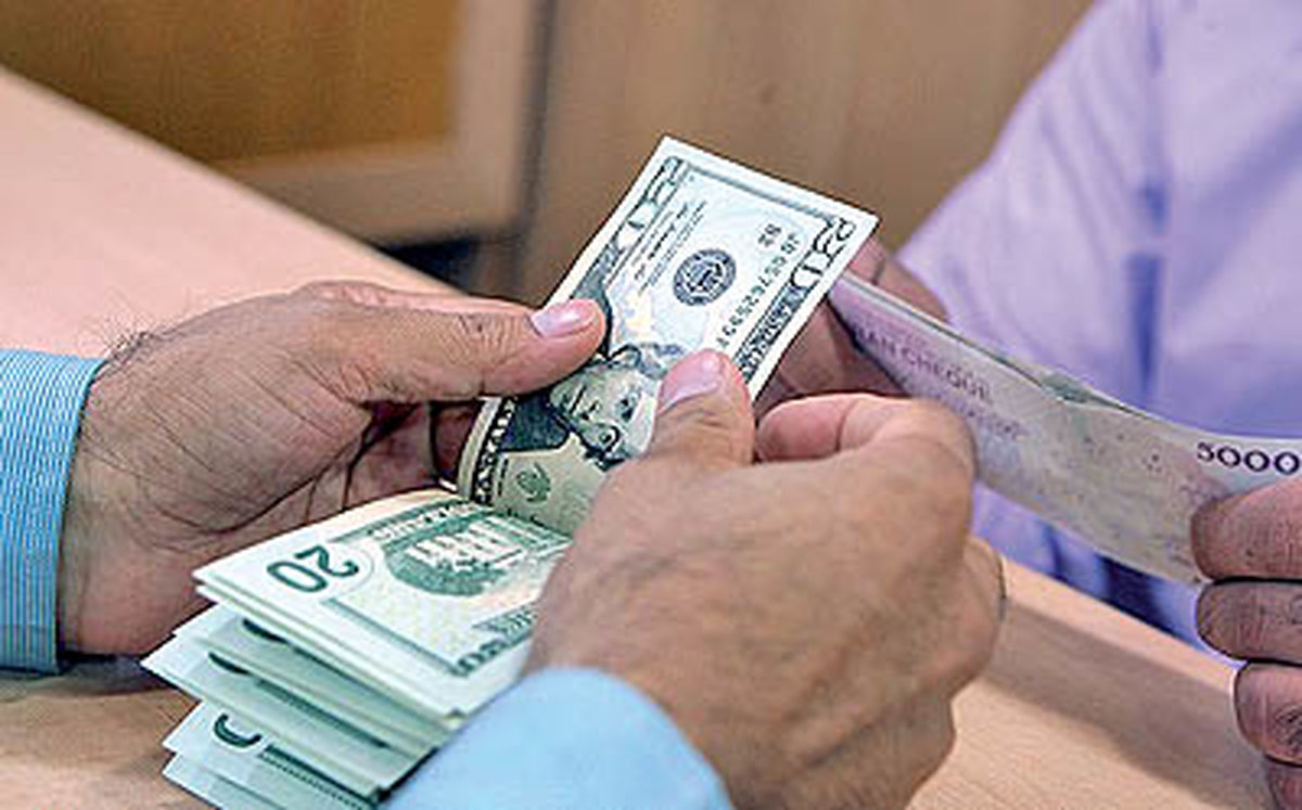 کاهش نرخ دلار و پوند در مرکز مبادلات ارزی