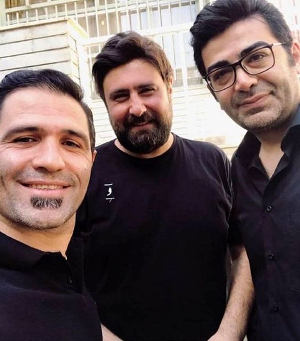 آقای مجری جنجالی و رفیق معروفش در هیئت+عکس