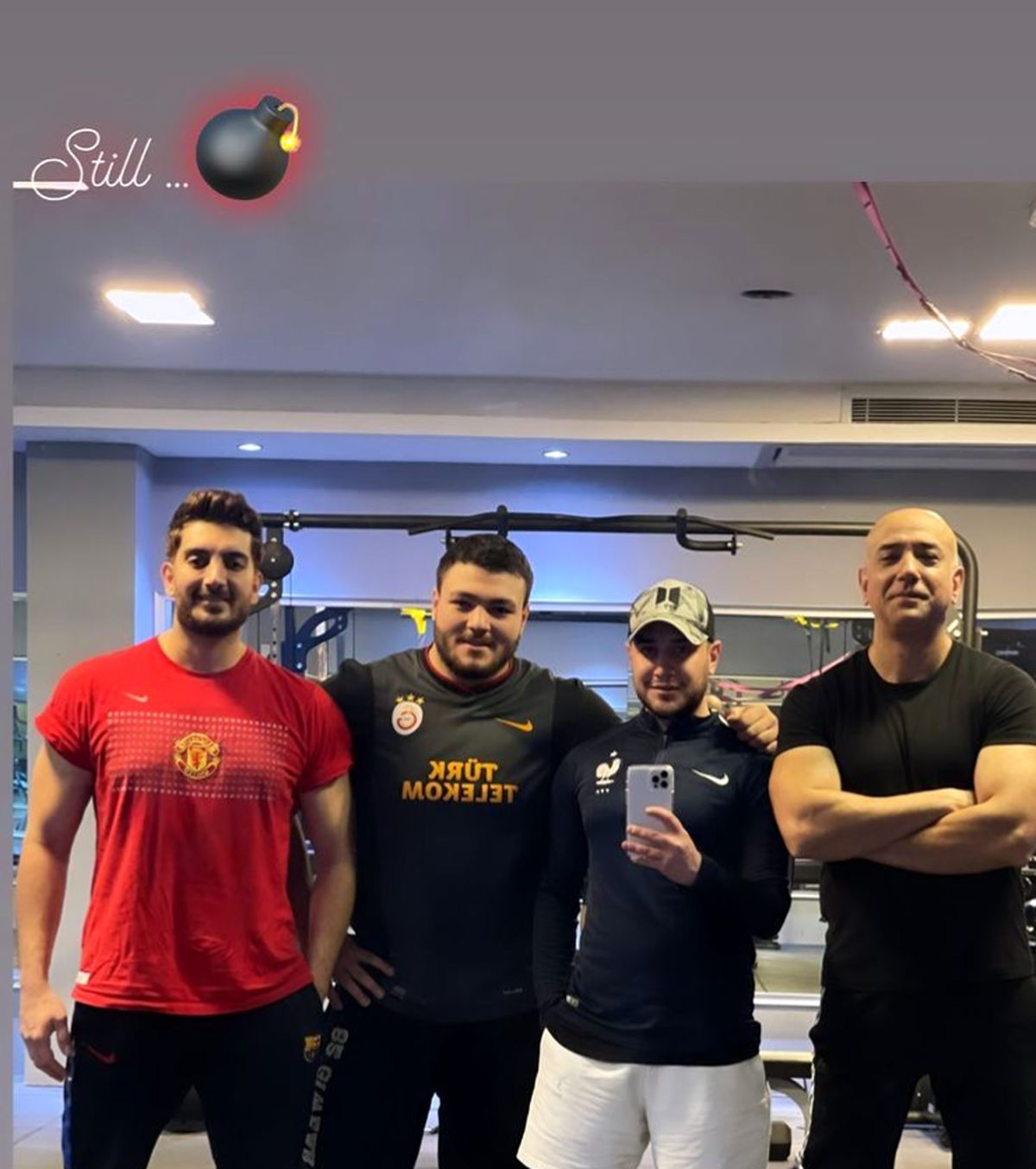 فرزاد فرزین در باشگاه بدنسازی + عکس