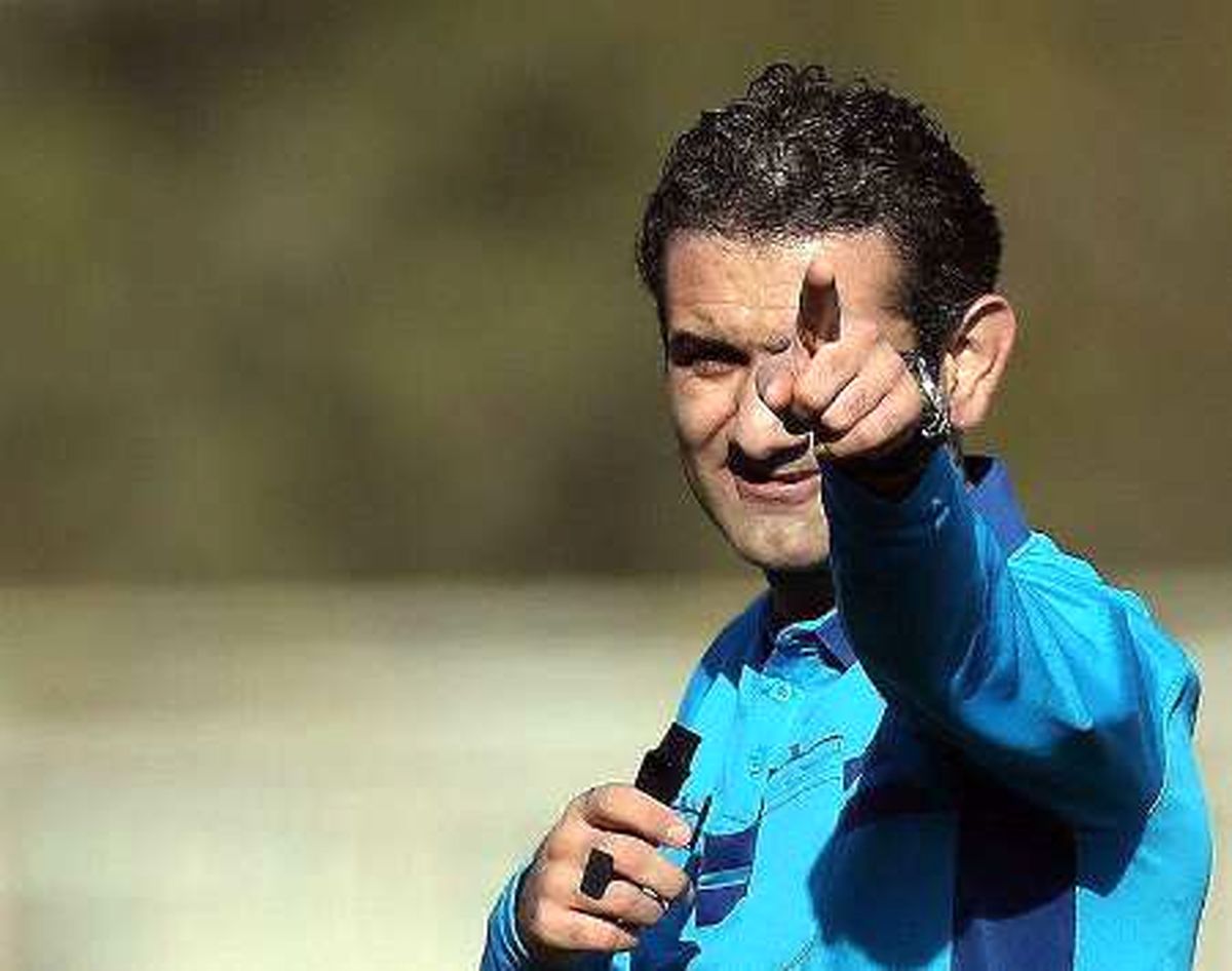 داور دیدار تیم‌های پرسپولیس و ذوب آهن مشخص شد
