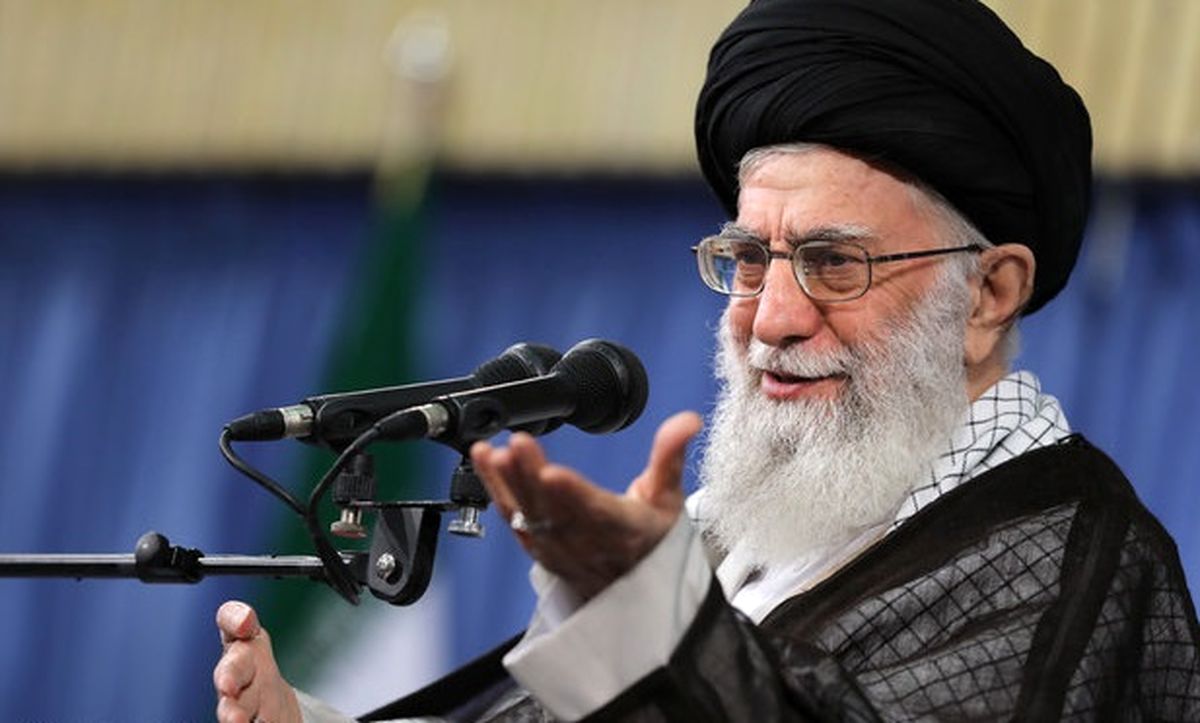 رهبر انقلاب: خدای سال ۶۰ همان خدای امسال است؛ امروز هم می توانیم دشمن را ناامید کنیم / ساختارهای فساد زا در قوه قضائیه باید در هم شکسته شود
