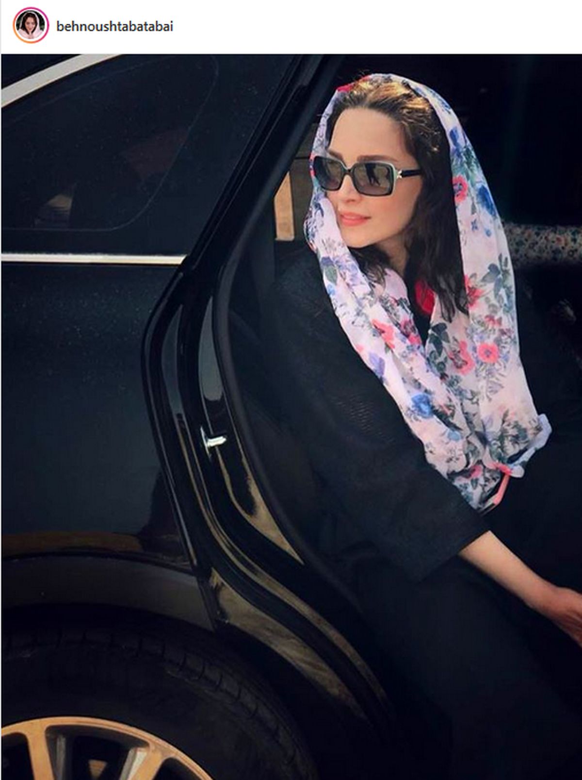 «بهنوش طباطبایی» سوار بر یک ماشین لاکچری 