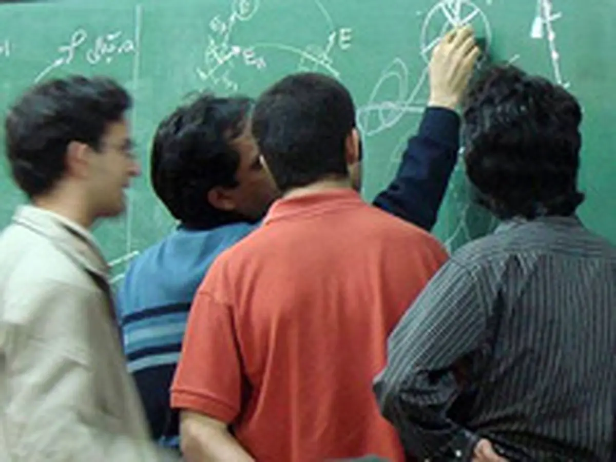 ۴۳۵ هزار دانشجو در انتظار دریافت سبدکالا