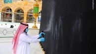 غبارروبی کعبه در ایام ماه رمضان+ تصاویر