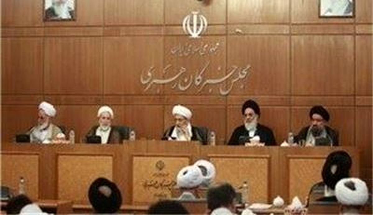 حسن روحانی نایب رییس مجلس خبرگان رهبری؟/ فشار سنگین برای حذف آیت الله محمد یزدی از هیات رییسه