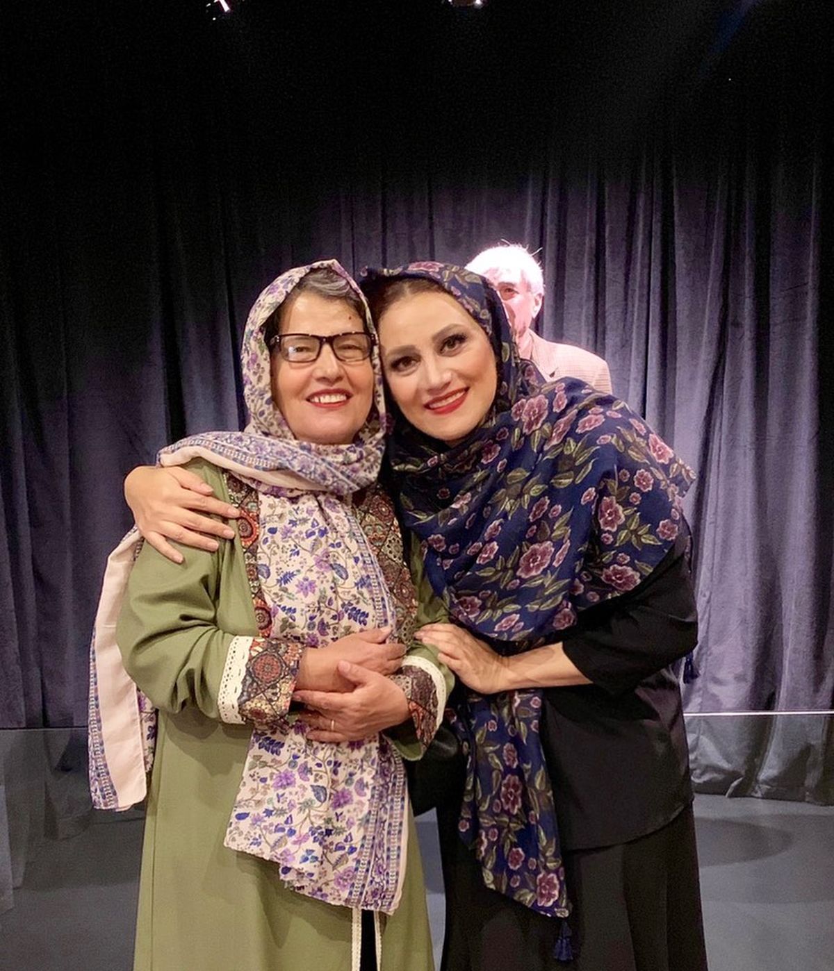 جوری که مادر شبنم مقدمی حالش را خوب میکند!+عکس