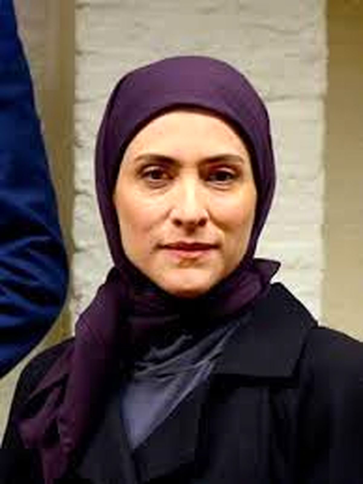 ویشکا آسایش گروگان گرفته شد