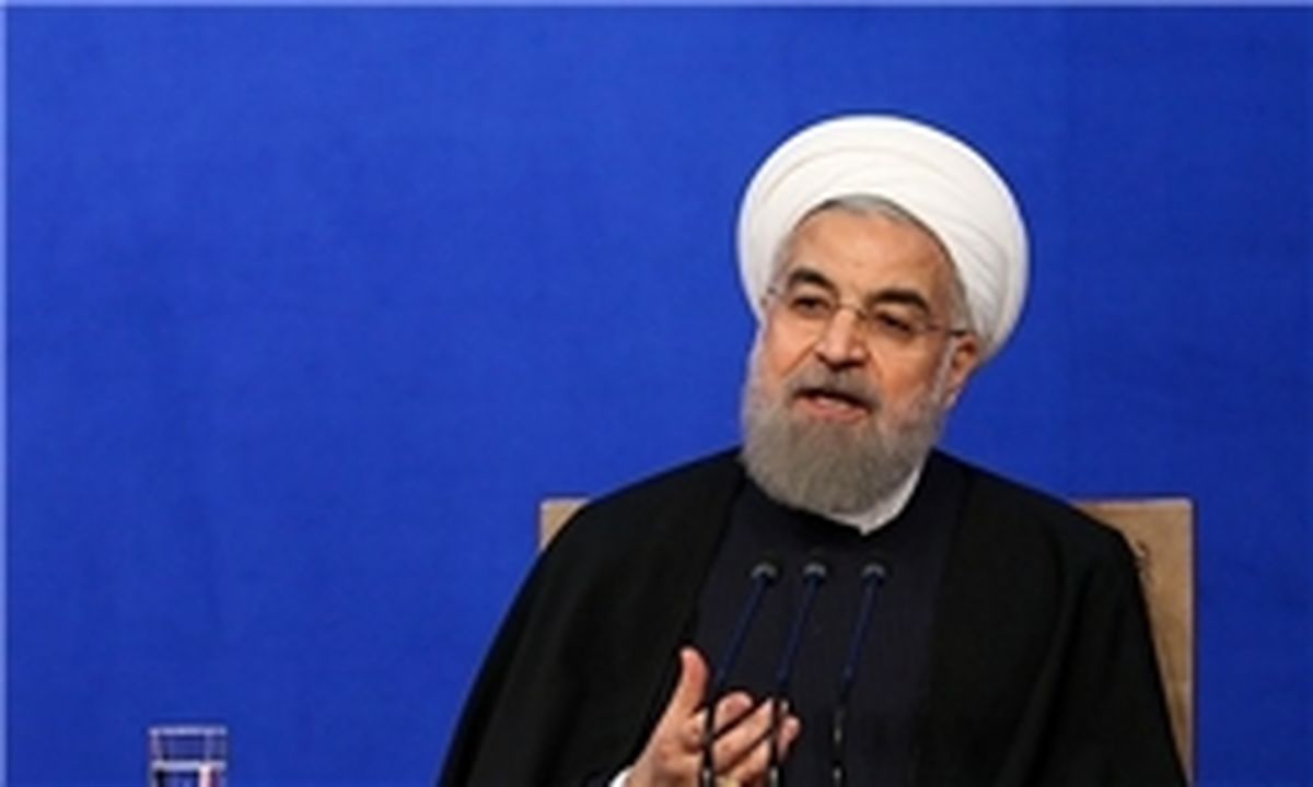 روحانی: برجام فقط درها را باز کرده است؛ تحرک باید از مردم باشد!