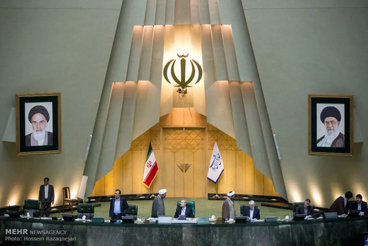 دو وزیر در راه مجلس 