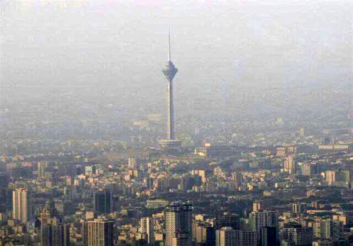 تداوم آلودگی هوای شهرهای صنعتی / رگبار باران در جنوب کشور