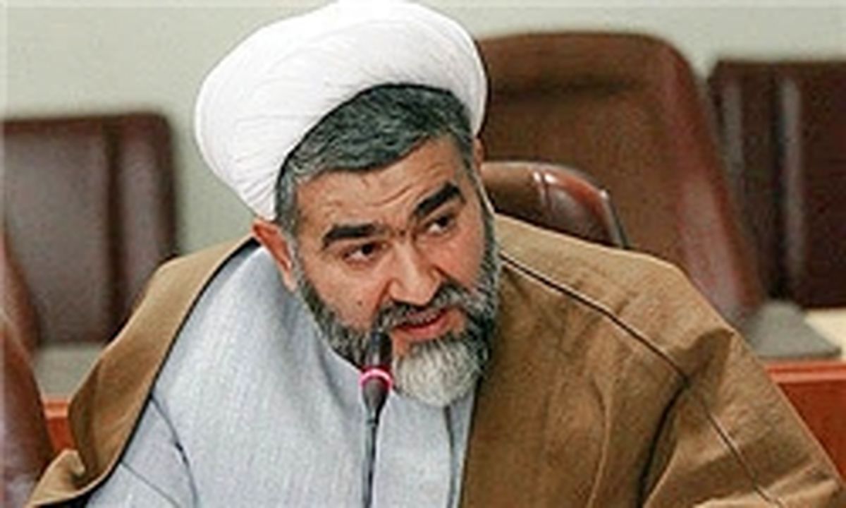 رئیس‌جمهور برای قطع حقوق‌های نجومی حرکت انقلابی کند