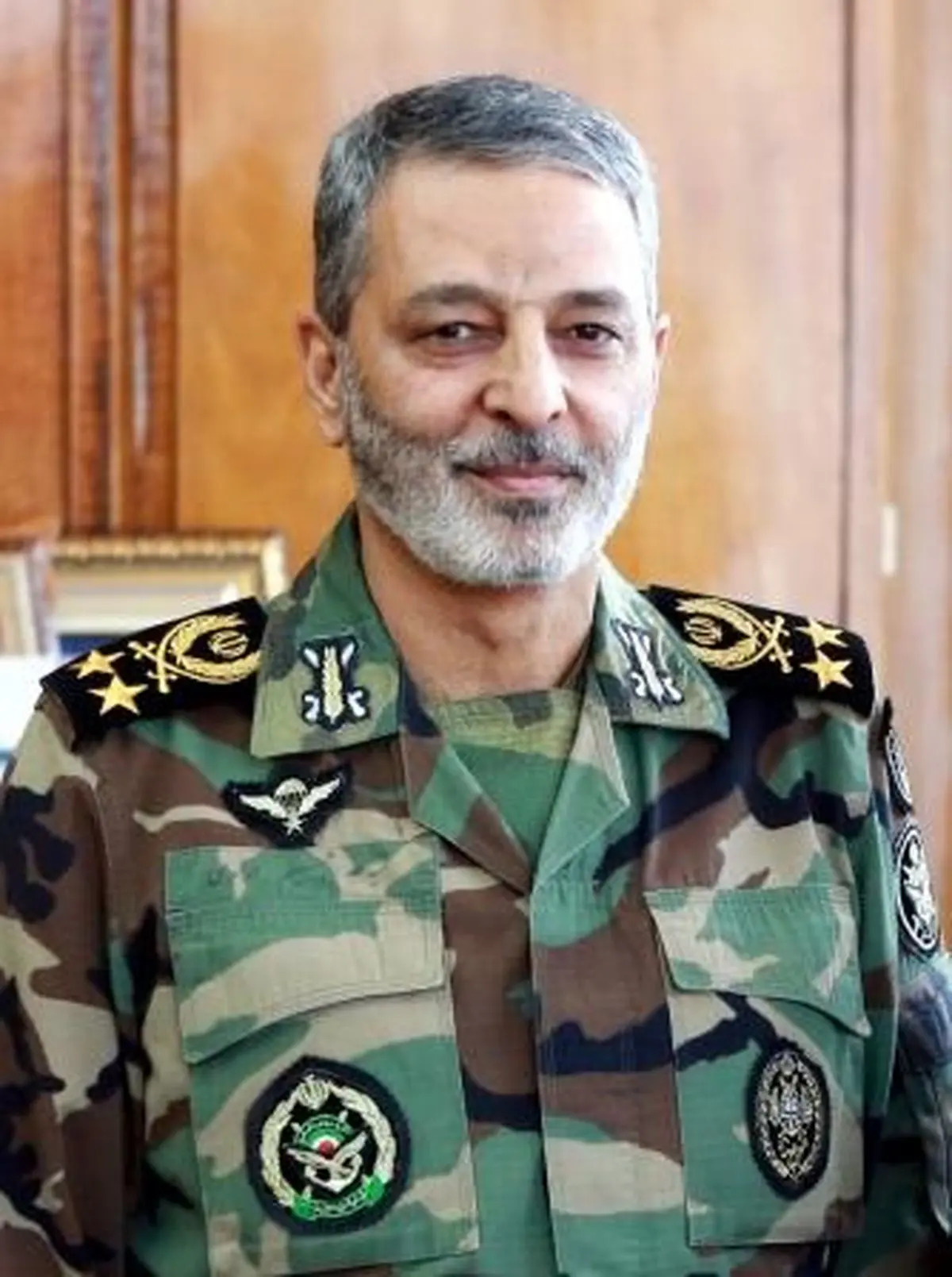 وظیفه نیروهای مسلح دفاع از استقلال و تمامیت ارضی کشور است