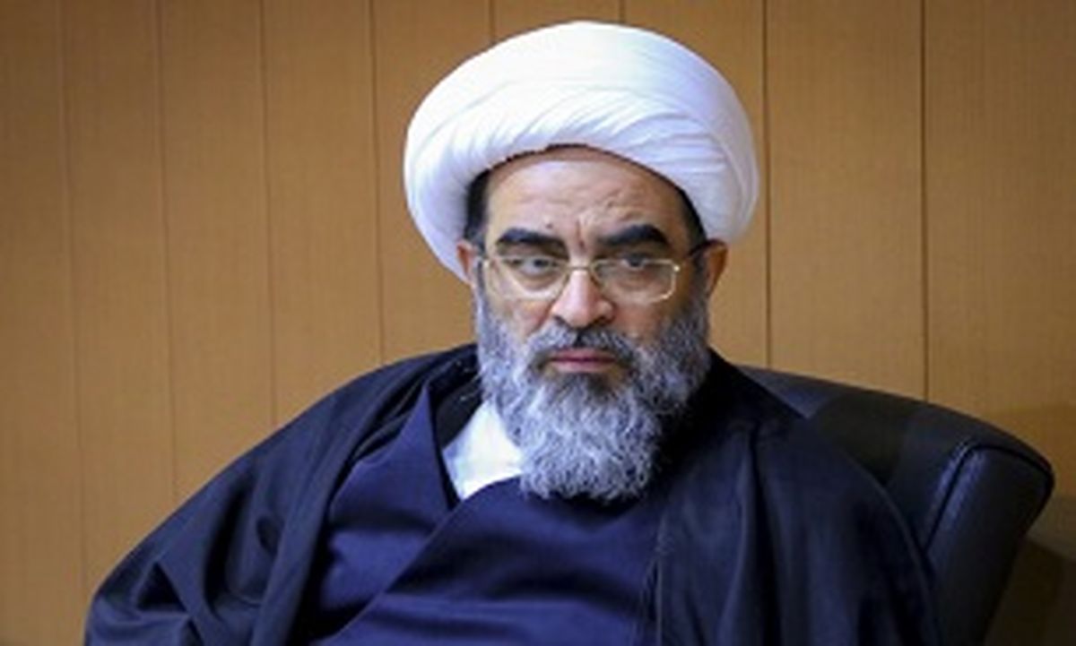 تخلف ازدستورمسئولین‌دراین‌شرایط بحرانی حرام است؟