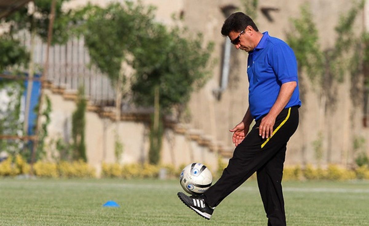 قلعه‌نویی: ۷ سال است به پرسپولیس نباخته‌ام
