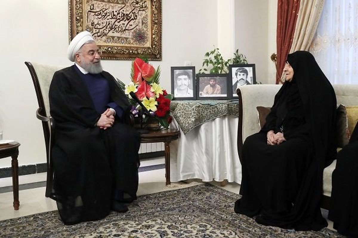 روحانی: ملت ایران به خانواده شهدا افتخار می‌کند