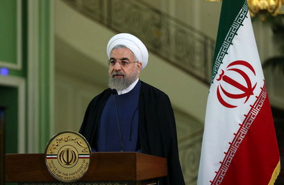 روحانی: هرچه برای هاشمی کف بزنید کم است!