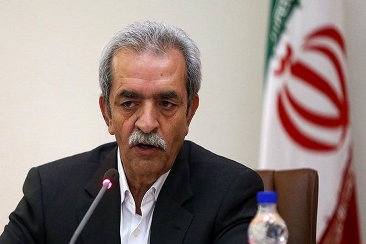 انتقاد از سیاست‌گذاری ارزی دولت