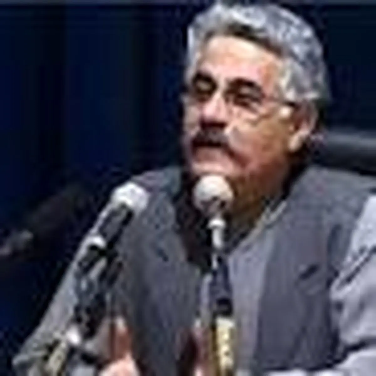 اظهارنظر جالب مجری معروف تلویزیون درباره پسته و پراید!
