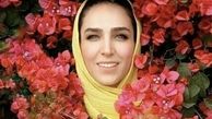 سوگل طهماسبی در میان گلها + عکس