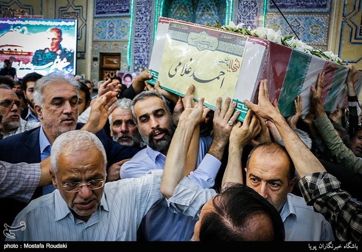 مراسم تشییع پیکر سردار شهید احمد غلامی + تصاویر