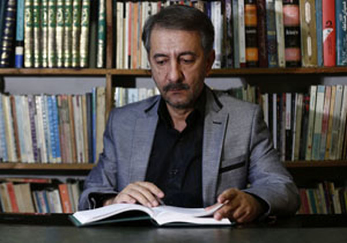 صادق کرمیار بستری شد