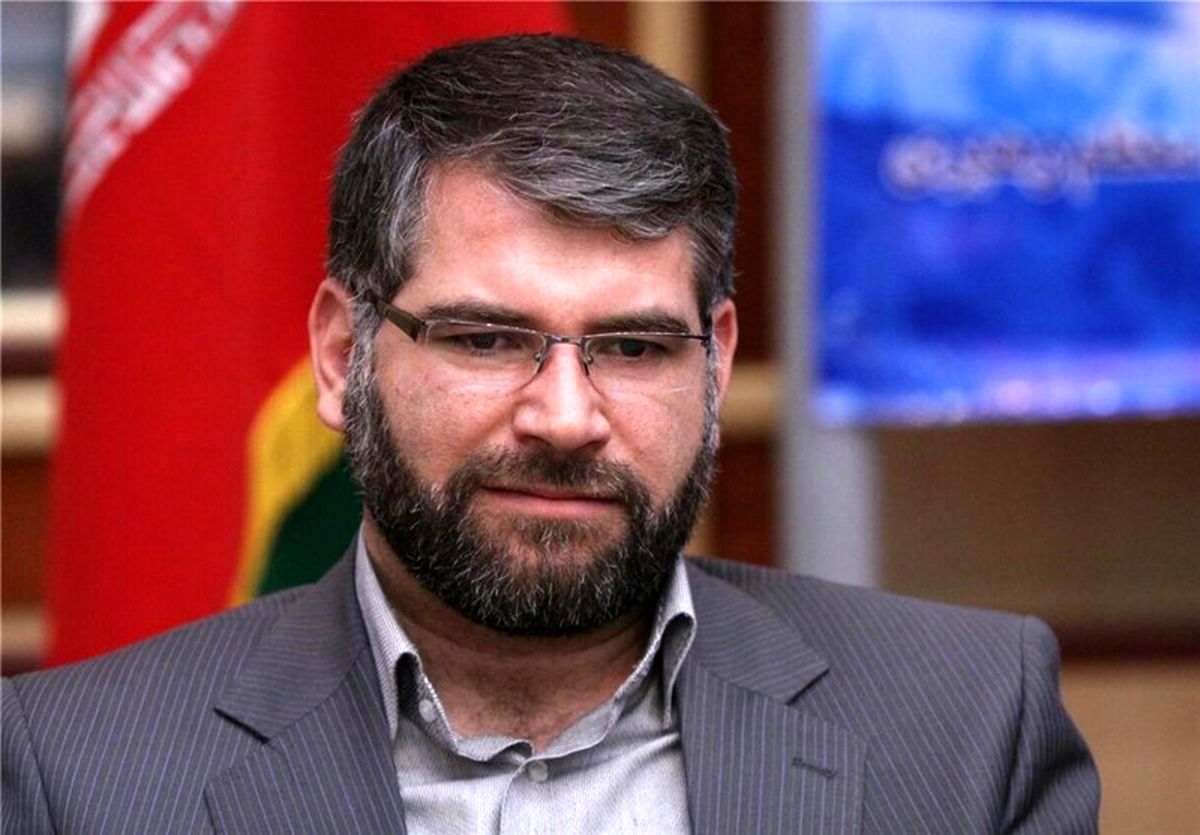 شاکی محمود صادقی: صادقی جای رسیدگی به‌ مشکلات دانشجویان دنبال سیاسی‌ بازی است