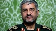 برخی فتنه‌گران ادعای پیروی خط امام را دارند
