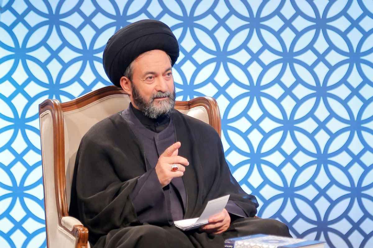 تصویر این امام جمعه دوچرخه سوار بین نوجوان ها سوژه شد + عکس