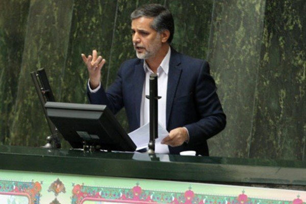 اعتراضی به حذف «حق سختی کار» از حقوق فرهنگیان