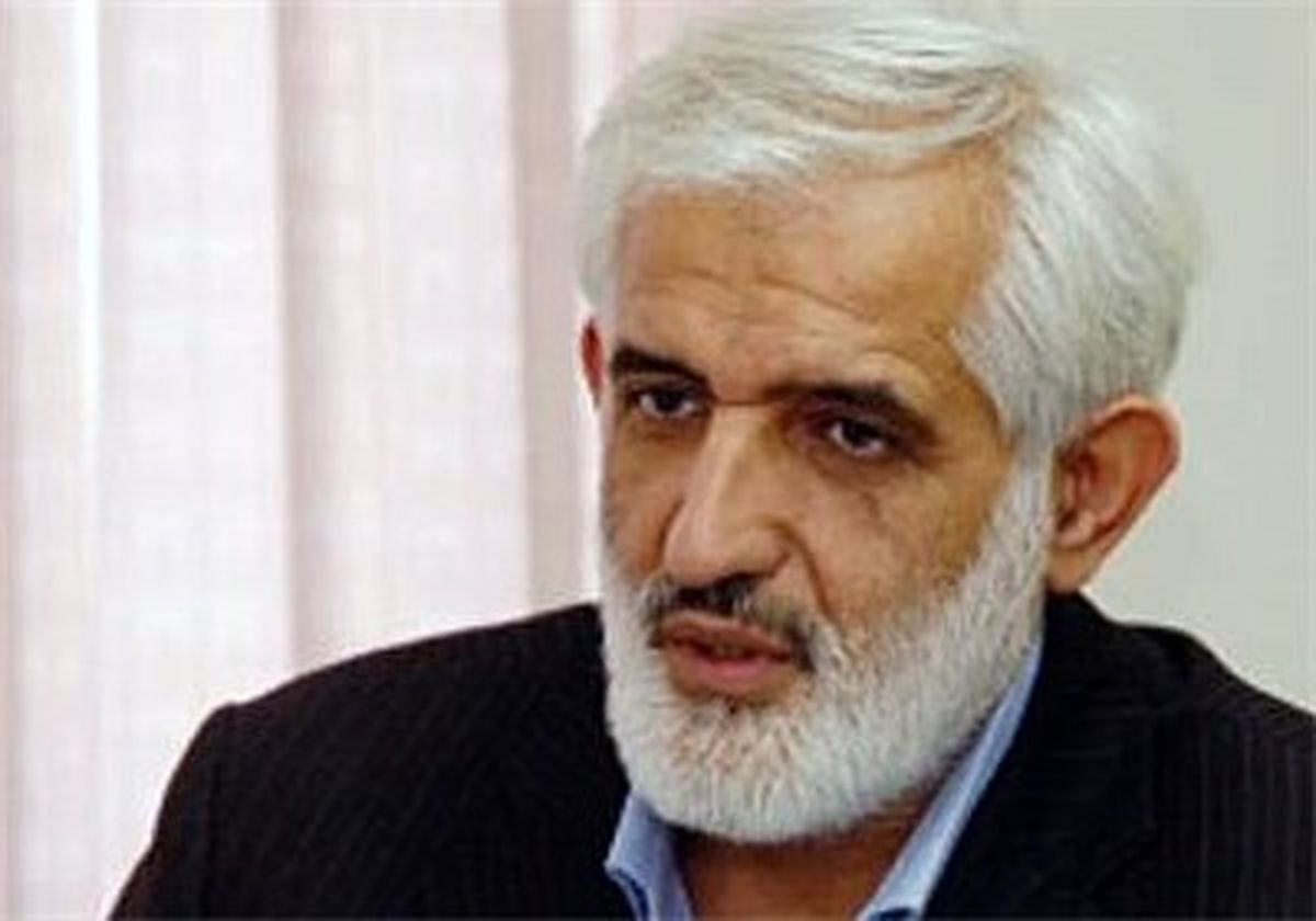 عدم تعامل دولت با شورای شهر برای کاهش سهمیه سوخت تاکسی‌ها نقص است
