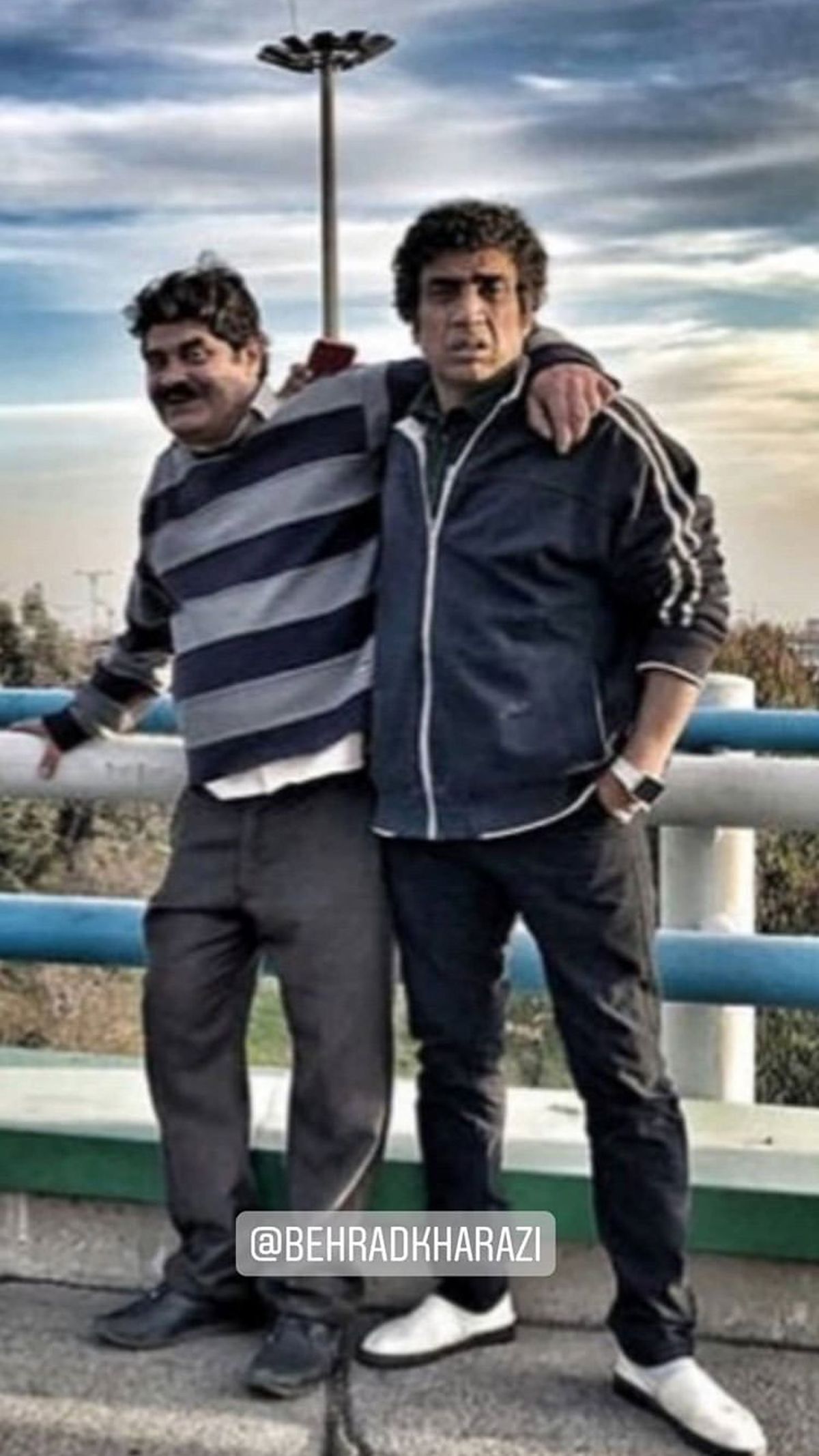 ظاهر متفاوت نصرالله رادش و دوستش + عکس