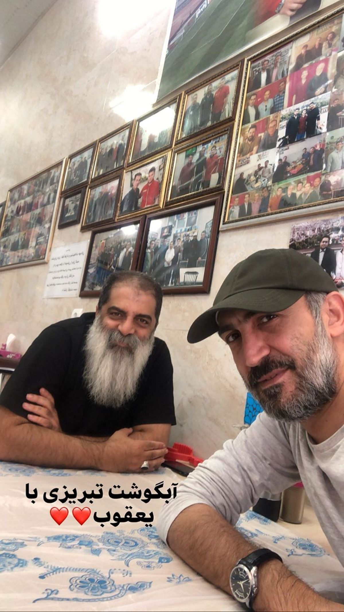 رستوران گردی هادی حجازی فر با دوستش + عکس