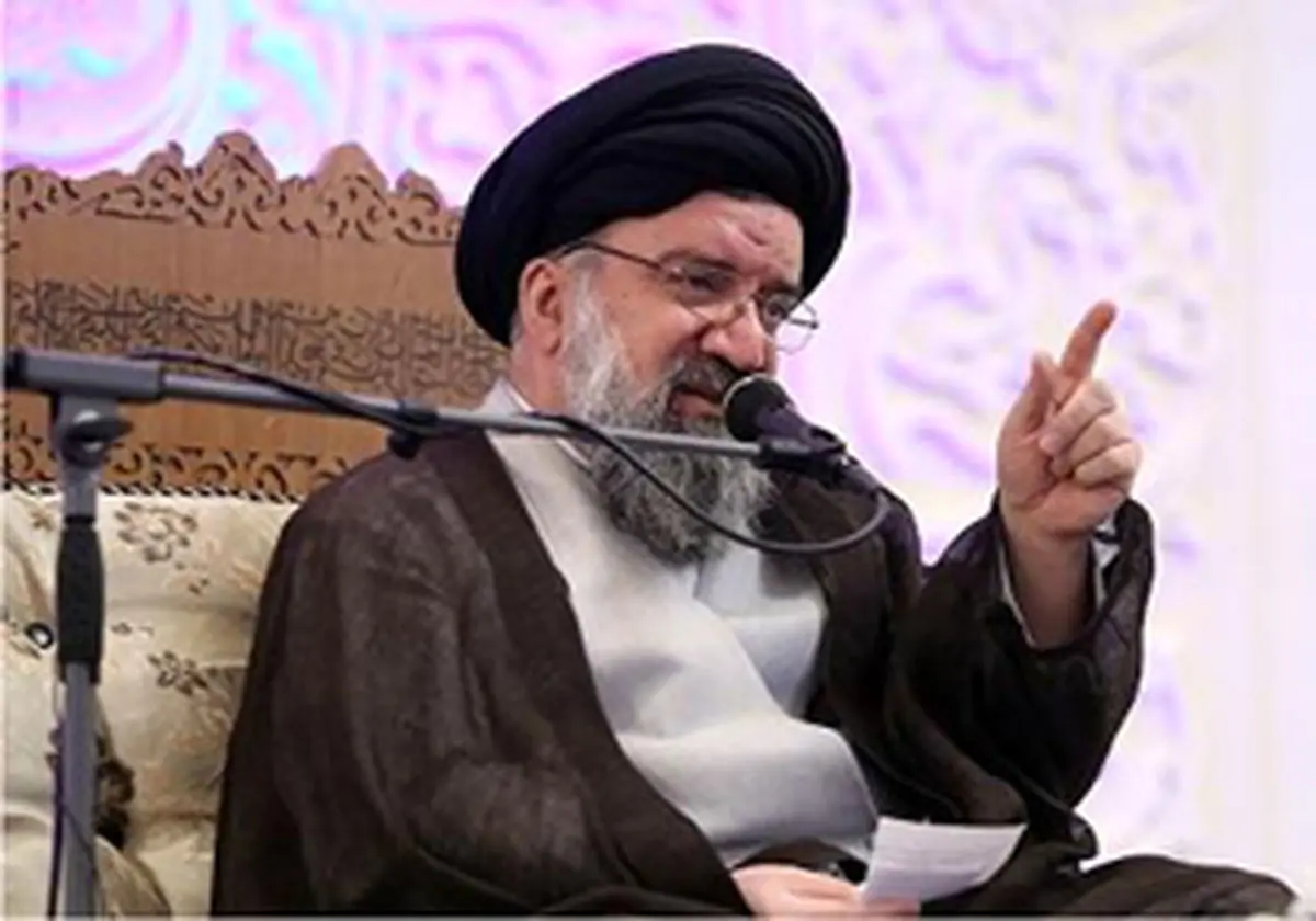 آیت الله خاتمی: ارتش مایه افتخار و عزت این مملکت است