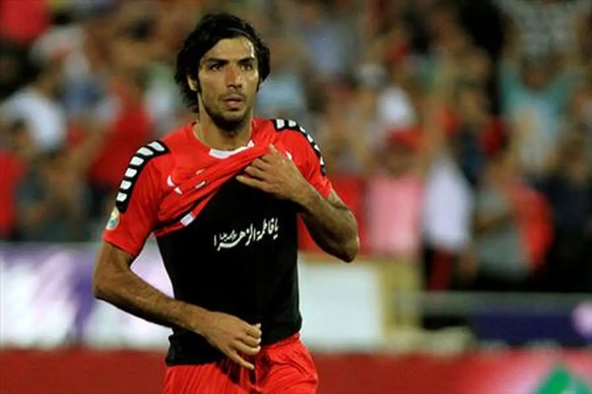 حرکت قابل تقدیر بازیکن پرسپولیس پس از گل زنی/ عکس