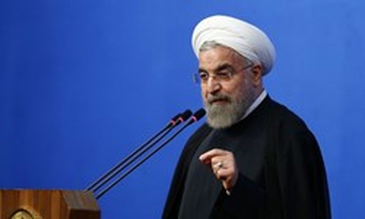بهره‌برداری از ۲۶ پروژه ملی در حوزه‌های بهداشت، راه و شهرسازی و هلال احمر با دستور روحانی
