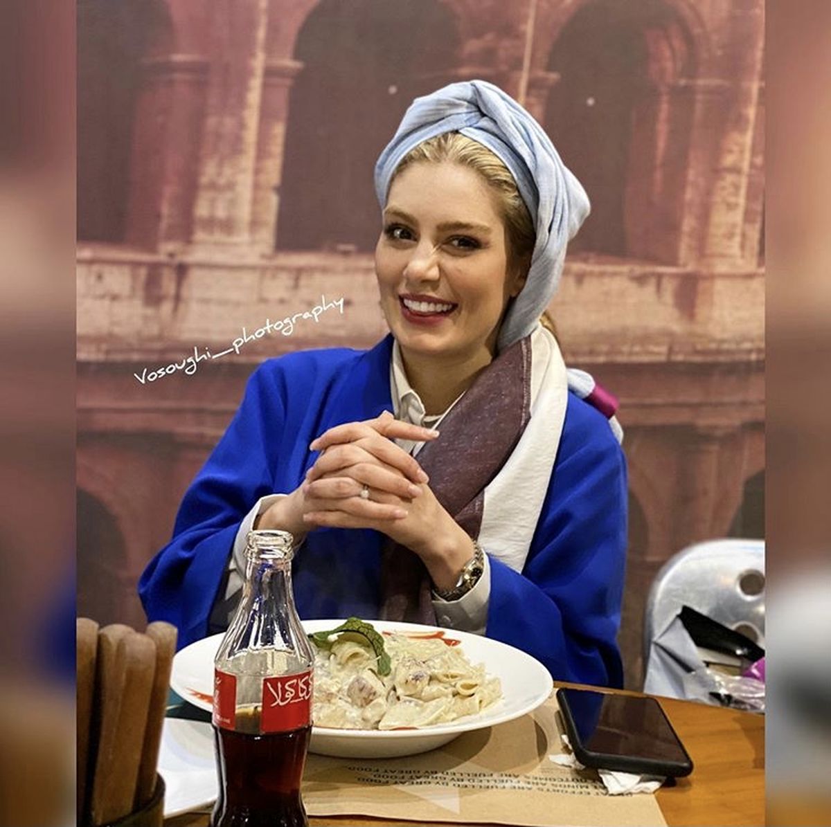 سحر قریشی در یک رستوران + عکس