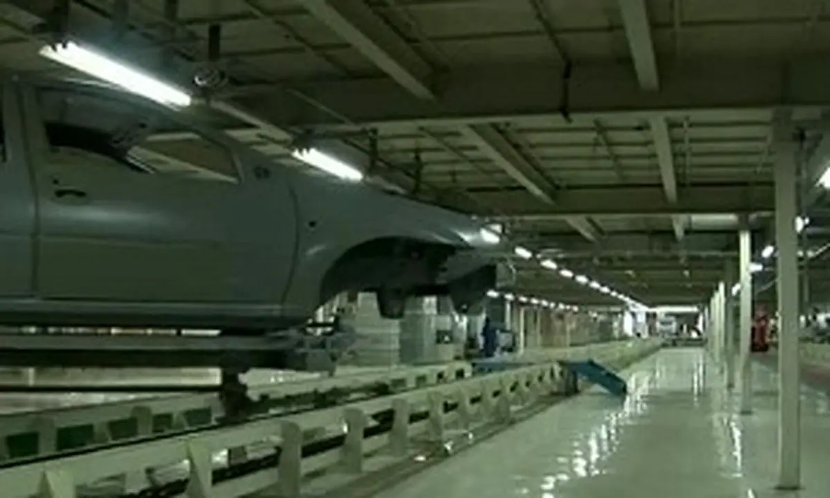  اطفا آتش در سالن رنگ ایران خودرو 