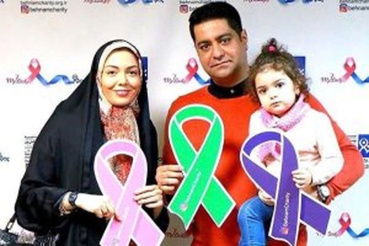 سفره هفت سین آزاده نامداری در منزلش