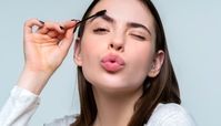 11 تکنیک جذاب بودن که سلبریتی ها استفاده می کنند
