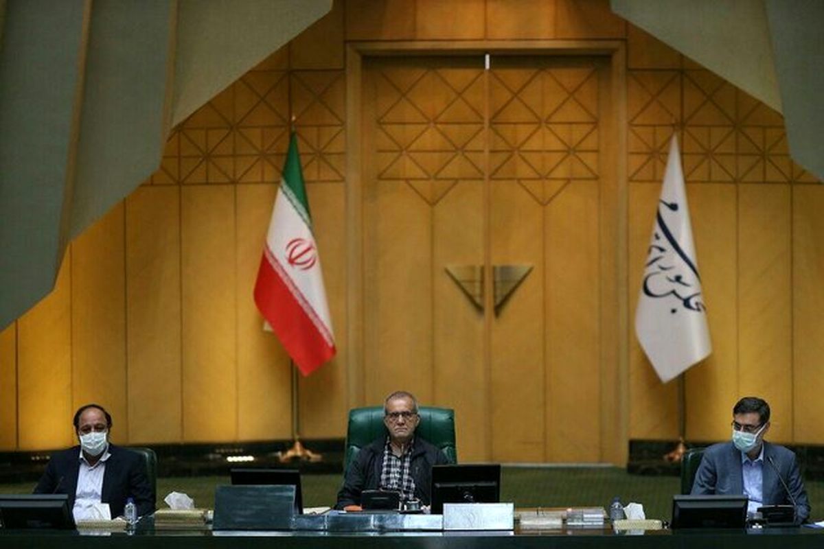 پزشکیان: بدون وجود پاسداران روی امنیت نمی‌دیدیم
