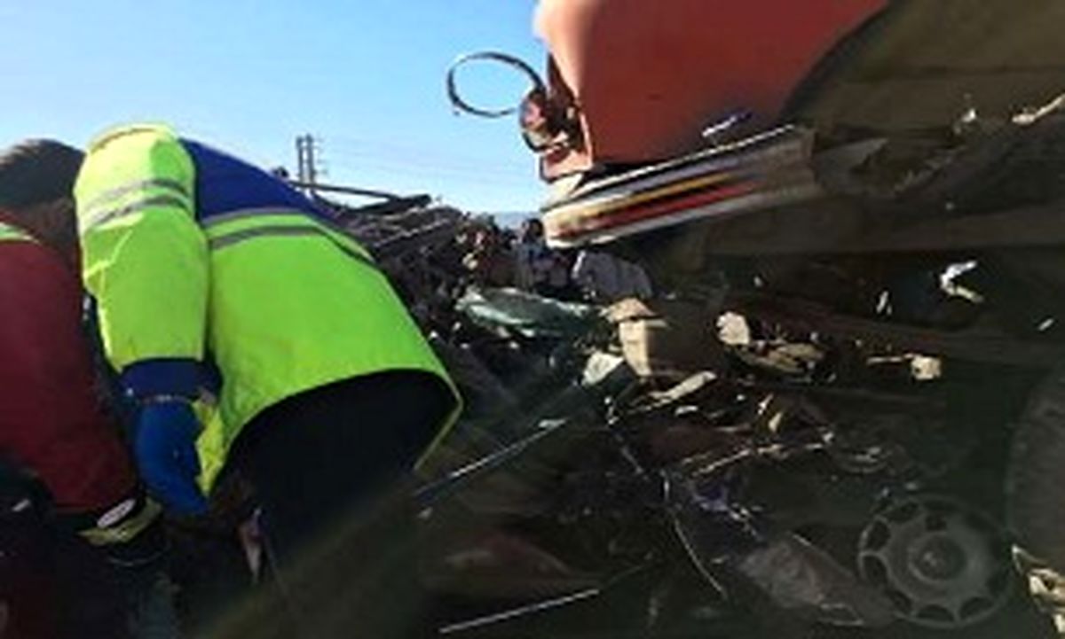 برخورد دو اتوبوس مسافربری حادثه آفرید