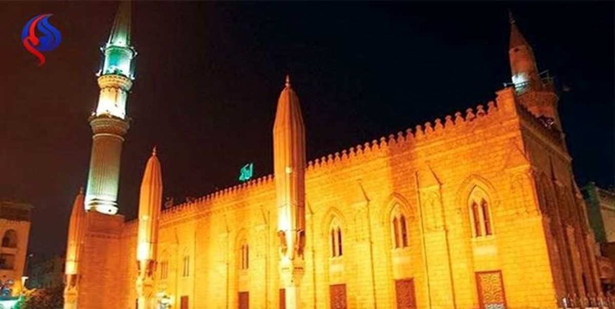بستن مقام امام حسین(ع) در قاهره در روز عاشورا 
