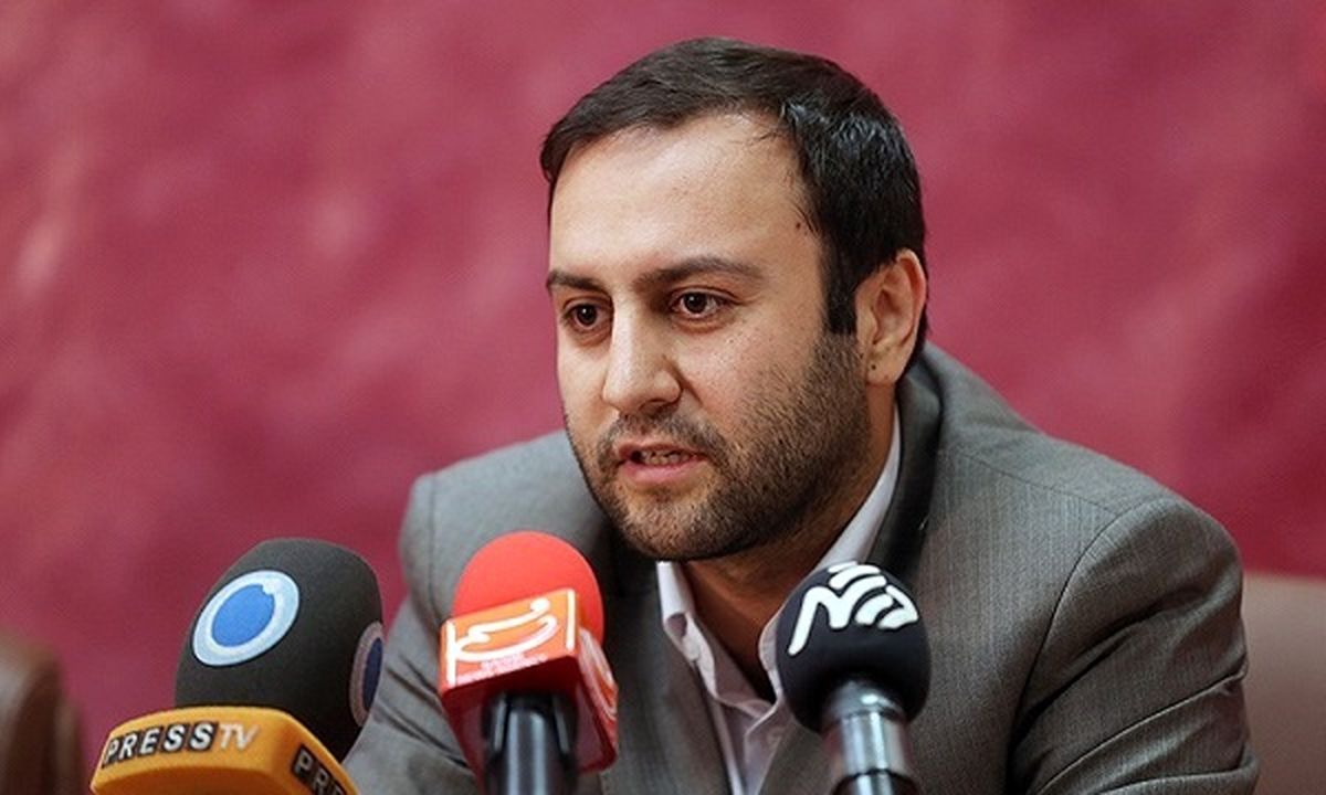 رئیس فراکسیون مدیریت شهری‌ مجلس: حاشیه کلانشهرها وضعیت خوبی ندارند / سودجویی فرصت‌طلبان از ‌مردم حاشیه‌نشین
