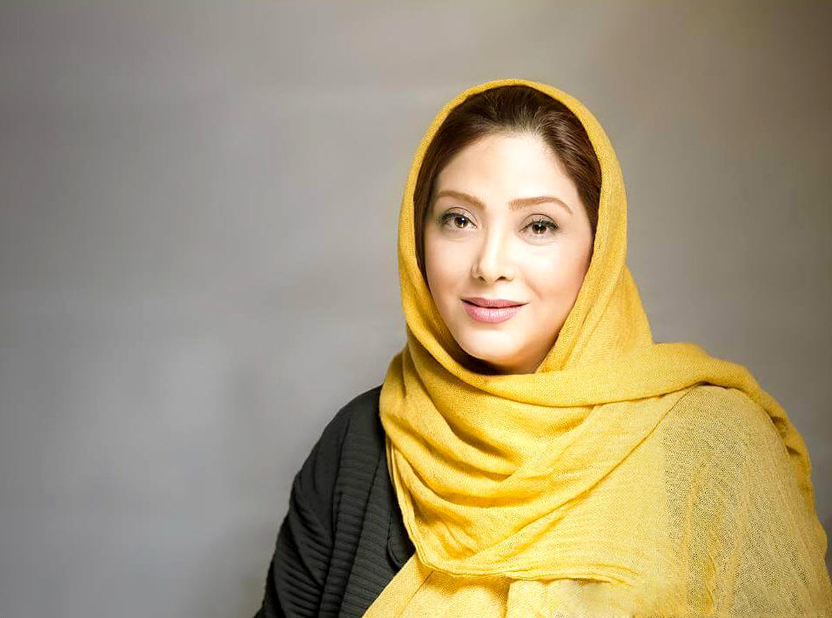 بازیگر زن سه در چهار در پی الماس+عکس