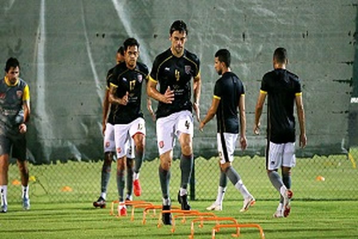 تمرینات فشرده الدحیل برای رویارویی با پرسپولیس