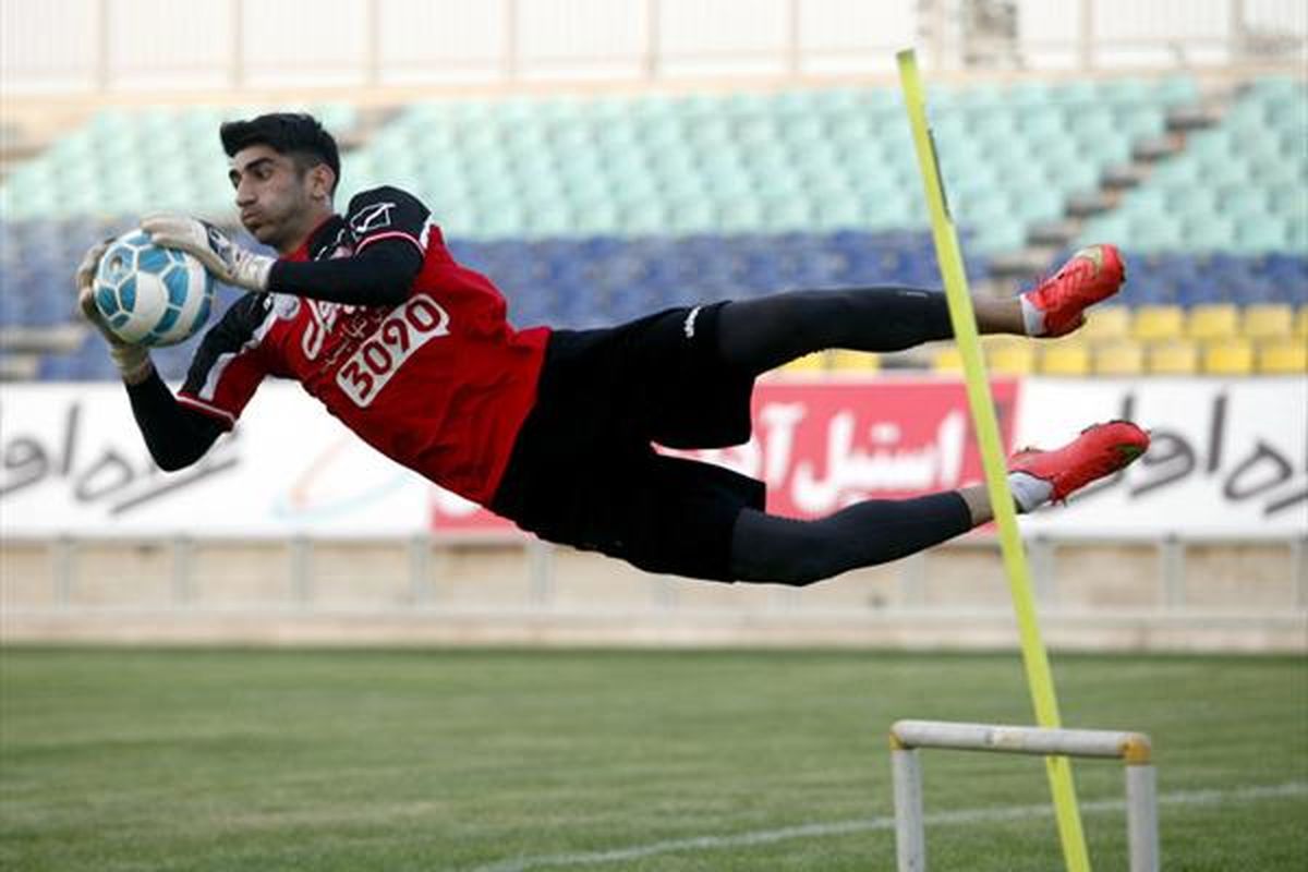توضیح جالب گلر پرسپولیس در مورد گلی که در دربی خورد