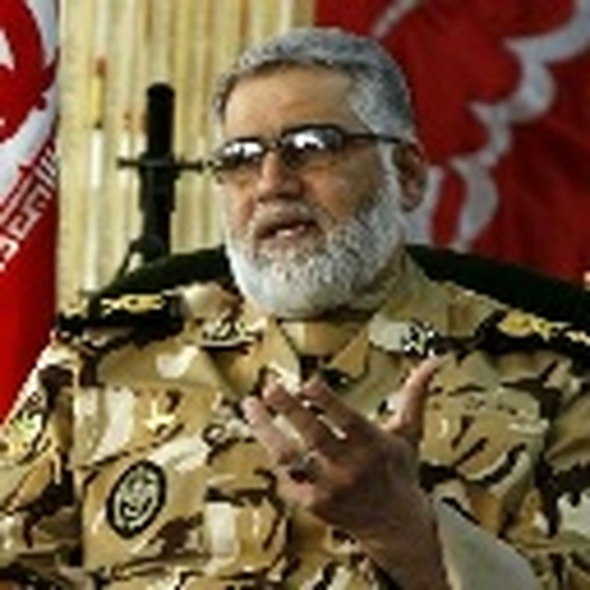 قرارداد نیروی زمینی برای تولید خودروی ملی/ ارتباط با فرمانده نزاجا سخت نیست